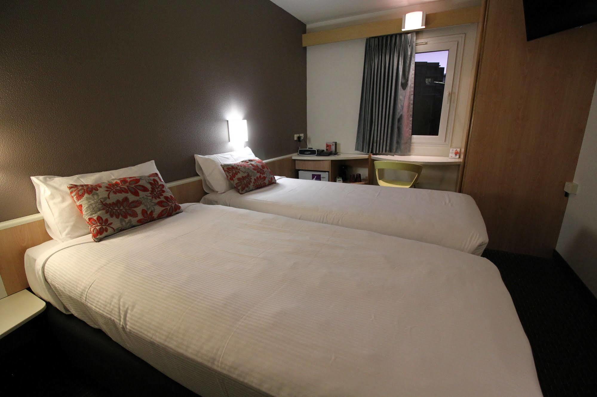 Ibis Newcastle Hotel Exterior photo